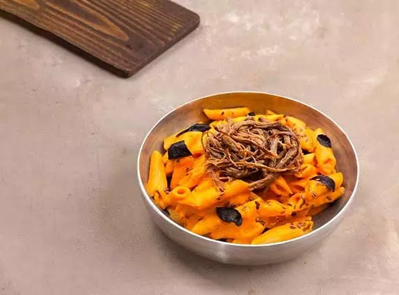 CHİLİ CON CARNE HADİD MAKARNA