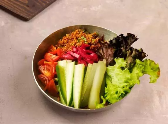 GLUTENSİZ KİNOA KISIR