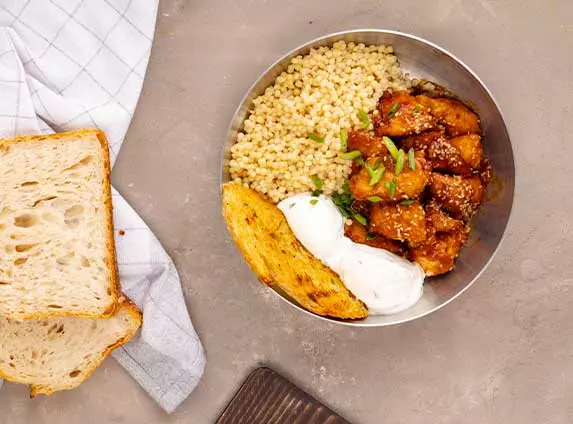 TATLI-EKŞİ TAVUKLU BOWL