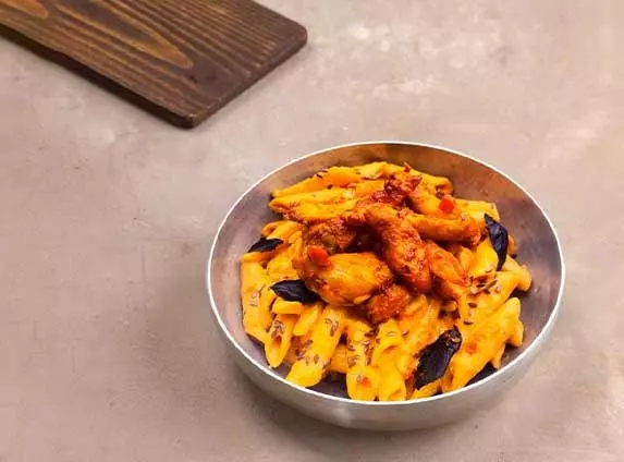 TAVUKLU HADİD MAKARNA